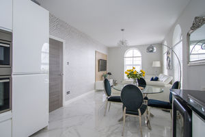 Photo 11- click for photo gallery